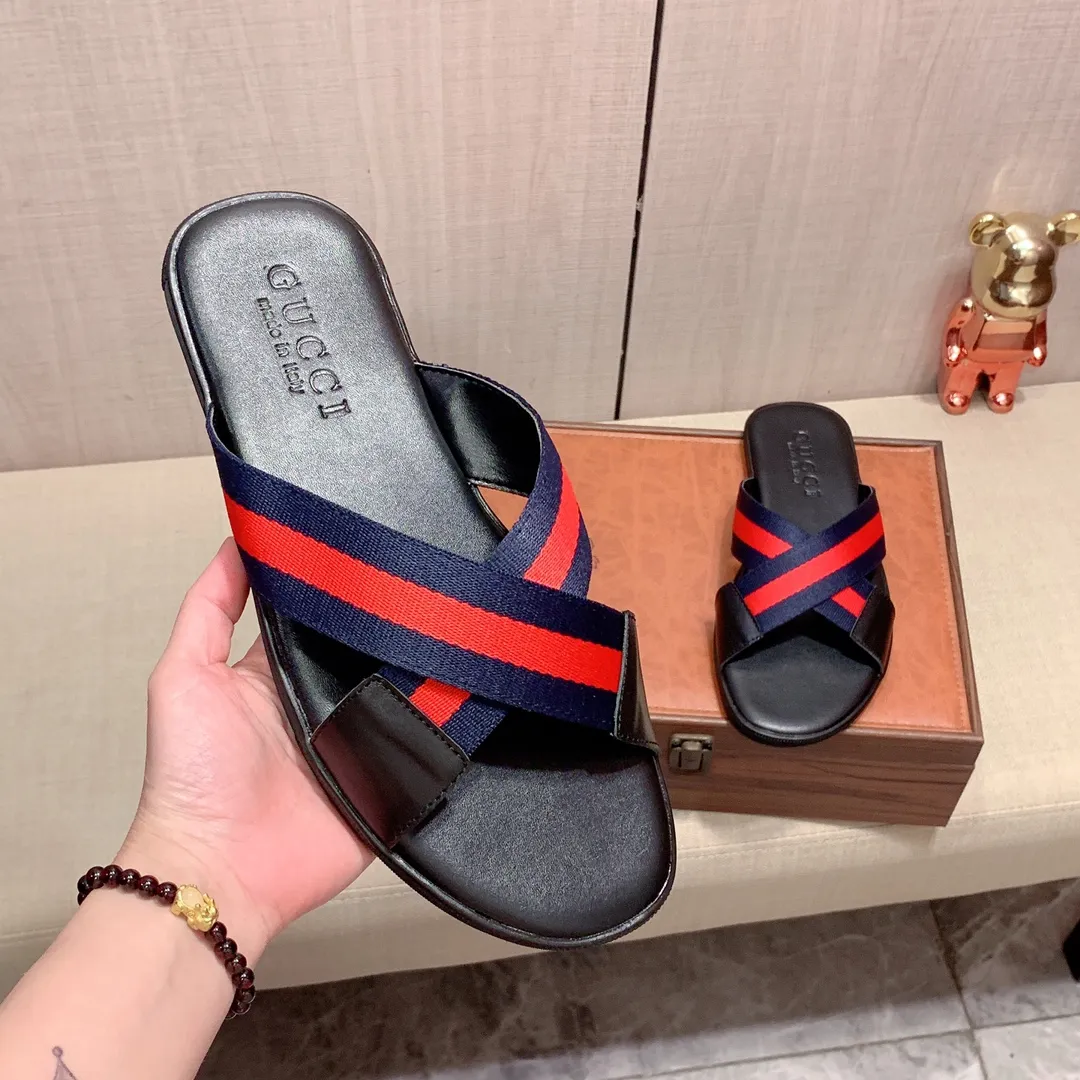 Slippers: New model: Factory price: 220💰💰🎩🎩🔥🔥《 Gucci* 》Series of slippers top purchasing agent🔍🔍Sold simultaneously for men, original Italian imported webbing made of selected cowhide, exquisite workmanship,), sole: (super comfortable) original factory special sole, ⚠️exclusive double-layer movable molded sole super comfortable⚠️, real shot🎬the real thing is more beautiful🔍🔍266 regular code 38-45
